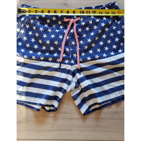 GAP Swim Shorts Lot Mens S 2pc USA Flag & Beige Floral Print Trunks Boardshorts - Picture 9 of 11